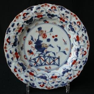 Chinese imari dish, 18th C.