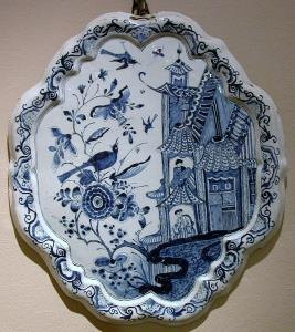 Delft chinoiserie plaque, 1750-1800